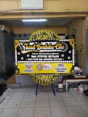 Papan Bunga di Karang Sari